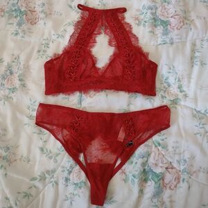 NWT VS Very Sexy Halter Bra and Cheekini Set